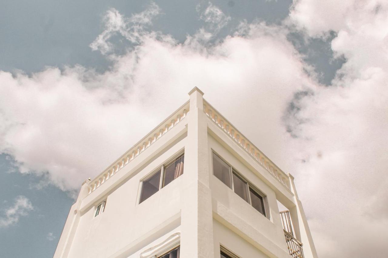 Joe'S Castle Bed & Breakfast Sagbayan Bagian luar foto
