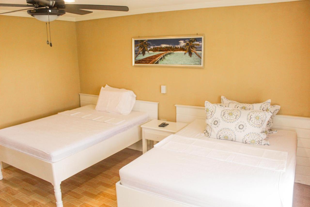 Joe'S Castle Bed & Breakfast Sagbayan Bagian luar foto